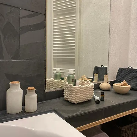 Kleines Altstadt-gaestehaus Mit Garten Und Herz *