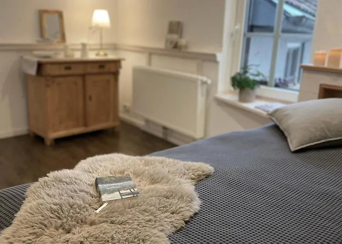 Kleines Altstadt-gaestehaus Mit Garten Und Herz 巴特克罗伊茨纳赫