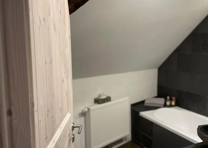 度假居 Kleines Altstadt-gaestehaus Mit Garten Und Herz 巴特克罗伊茨纳赫