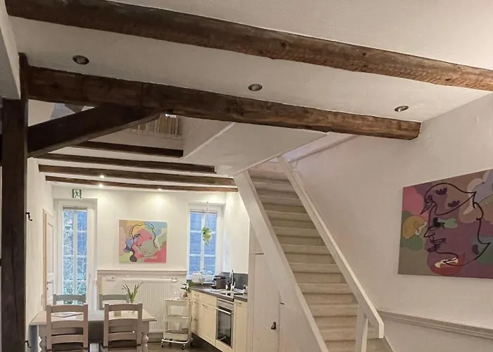 Kleines Altstadt-gaestehaus Mit Garten Und Herz 巴特克罗伊茨纳赫