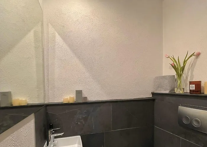 Kleines Altstadt-gaestehaus Mit Garten Und Herz 度假居